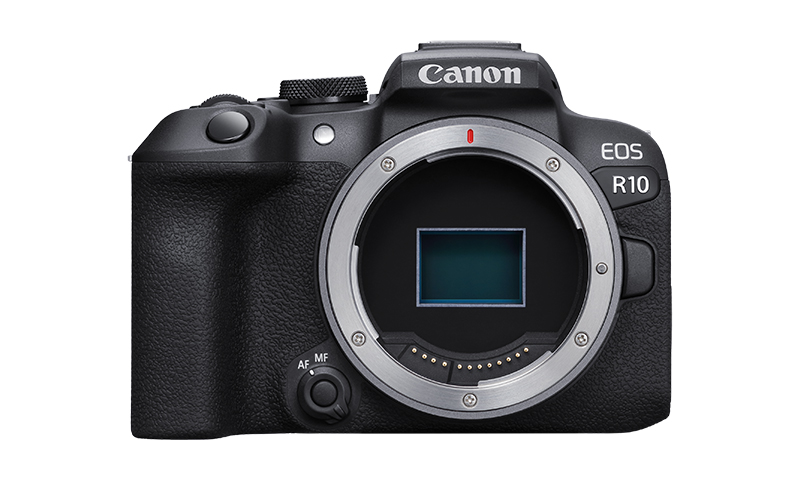 EOS R10